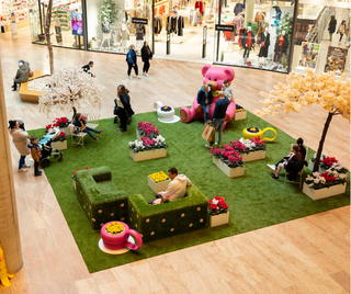 Spring Time - Shopping Mall